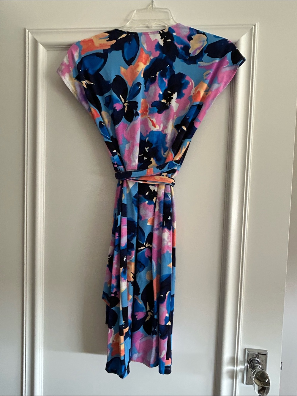 💕🦋🦋Maggie London Blue Floral Wrap-Style Dress💕🦋🦋 - Picture 4 of 6